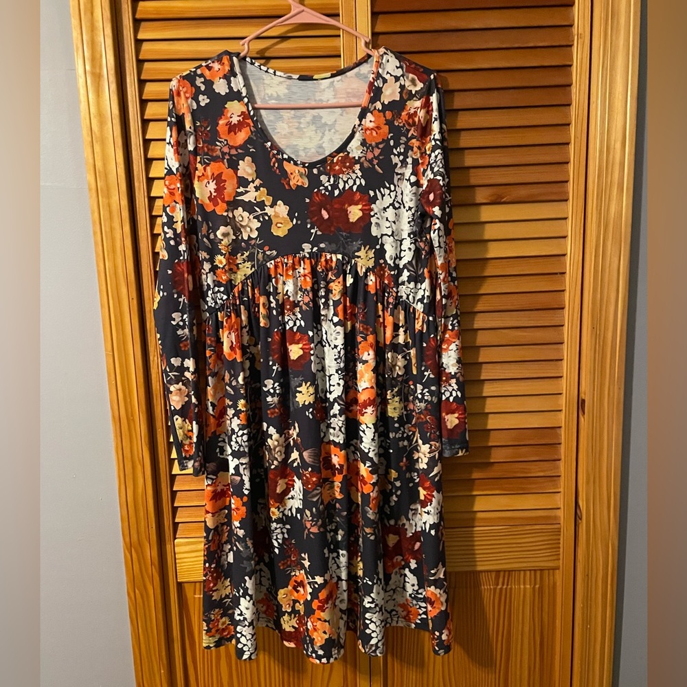 Long sleeves floral dress